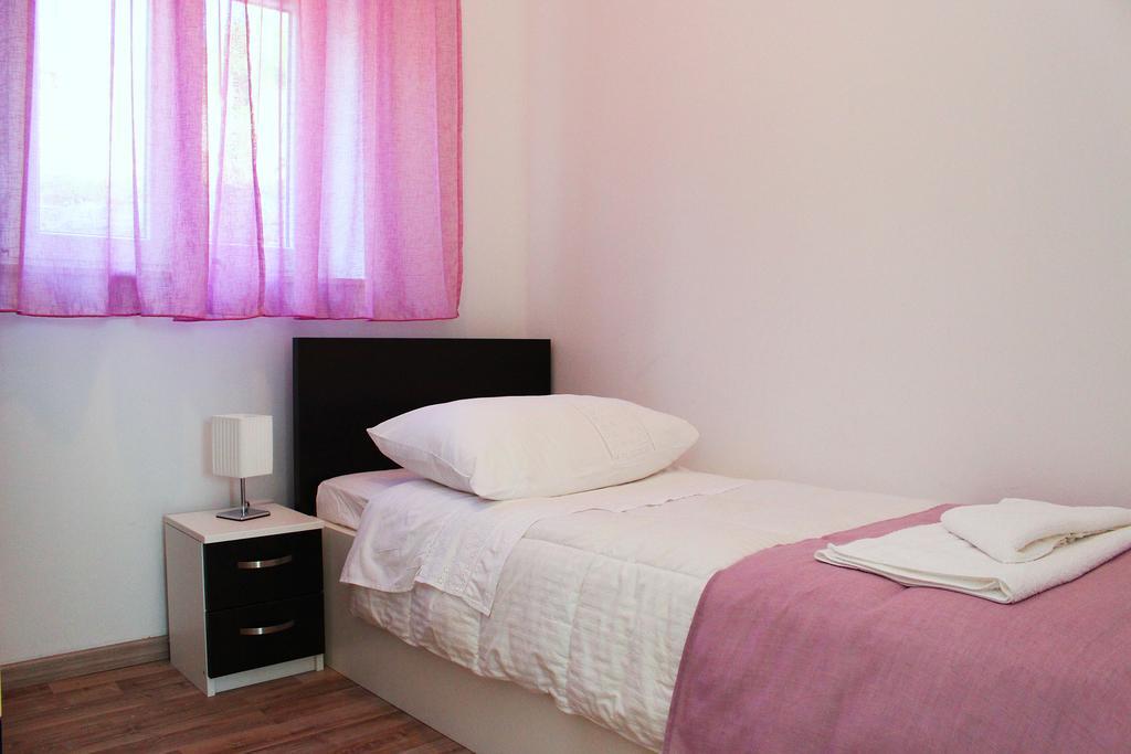 Apartments Palma Sibenik Bilik gambar