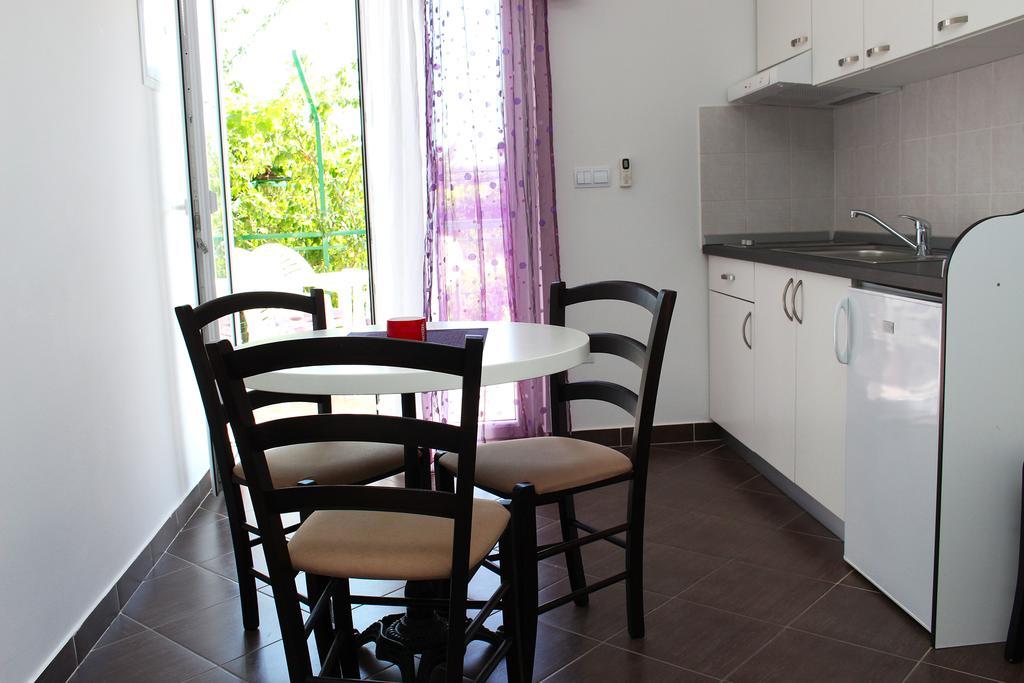 Apartments Palma Sibenik Bilik gambar