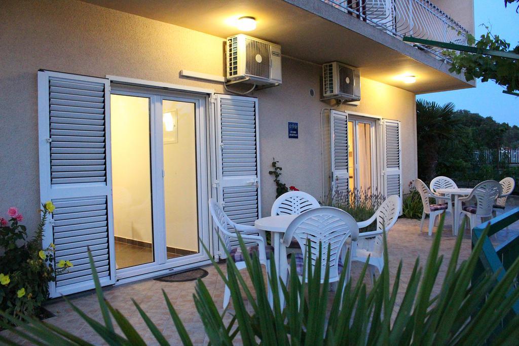 Apartments Palma Sibenik Bilik gambar
