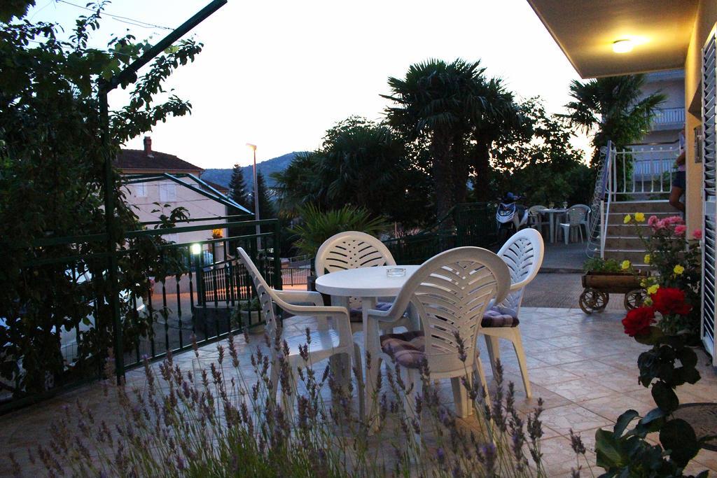 Apartments Palma Sibenik Bilik gambar