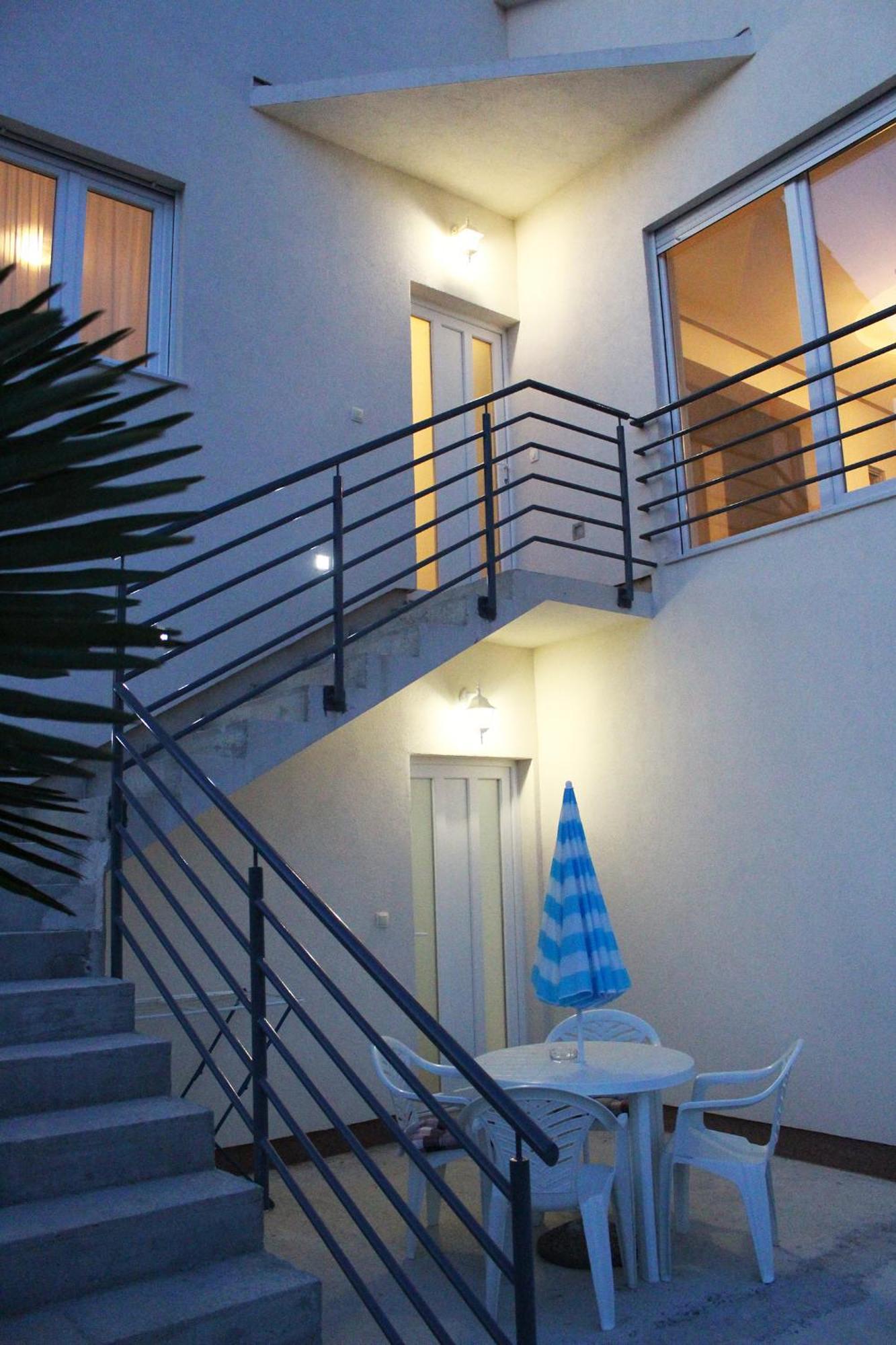 Apartments Palma Sibenik Bilik gambar